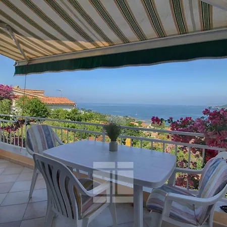 Villa Chjar' Di Luna *